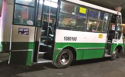 Detienen en flagrancia a asaltantes de microbús