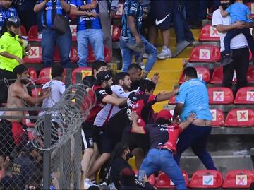 Detienen a primeros servidores públicos por la violencia durante el Querétaro vs Atlas