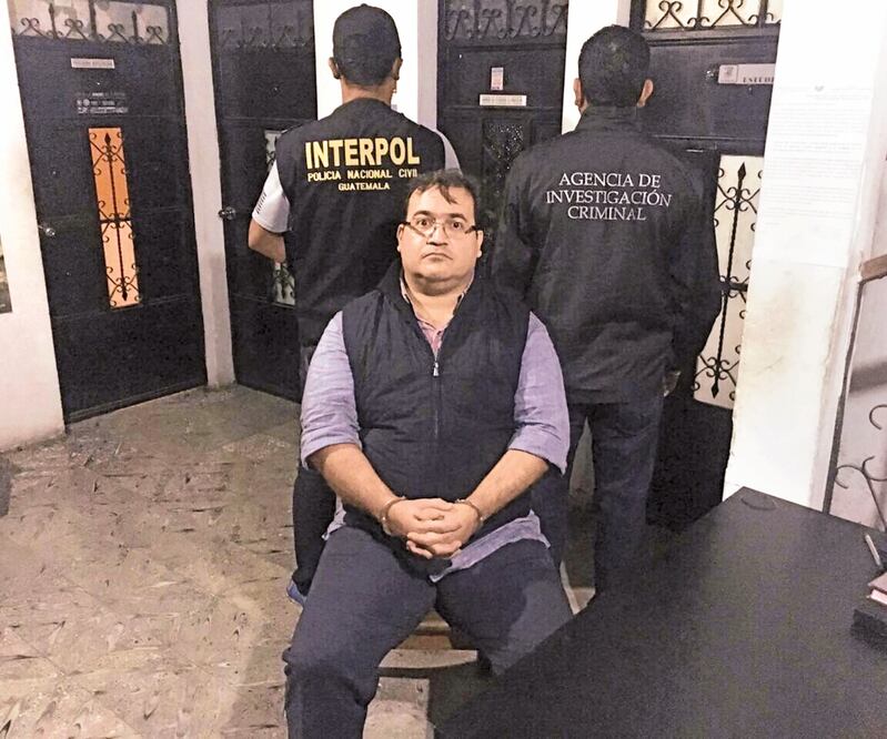 El decomiso de varios inmuebles procedió debido a que el exgobernador negoció con la PGR declararse culpable. Foto: ARCHIVO EL UNIVERSAL