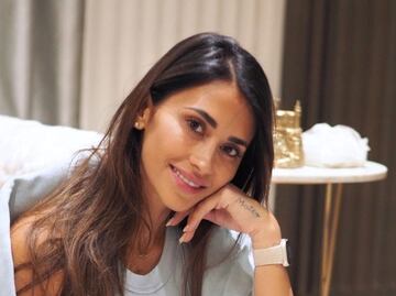Antonela Roccuzzo: la esposa de Lionel Messi se corona como reina de estilo con estos veraniegos looks