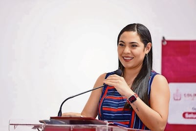 Gobernadora de Colima estrena casota sin mucha austeridad