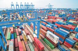 Comercio de piezas de IA compensa impacto de la guerra en Medio Oriente; comercio mundial creció 1.9% en primer trimestre