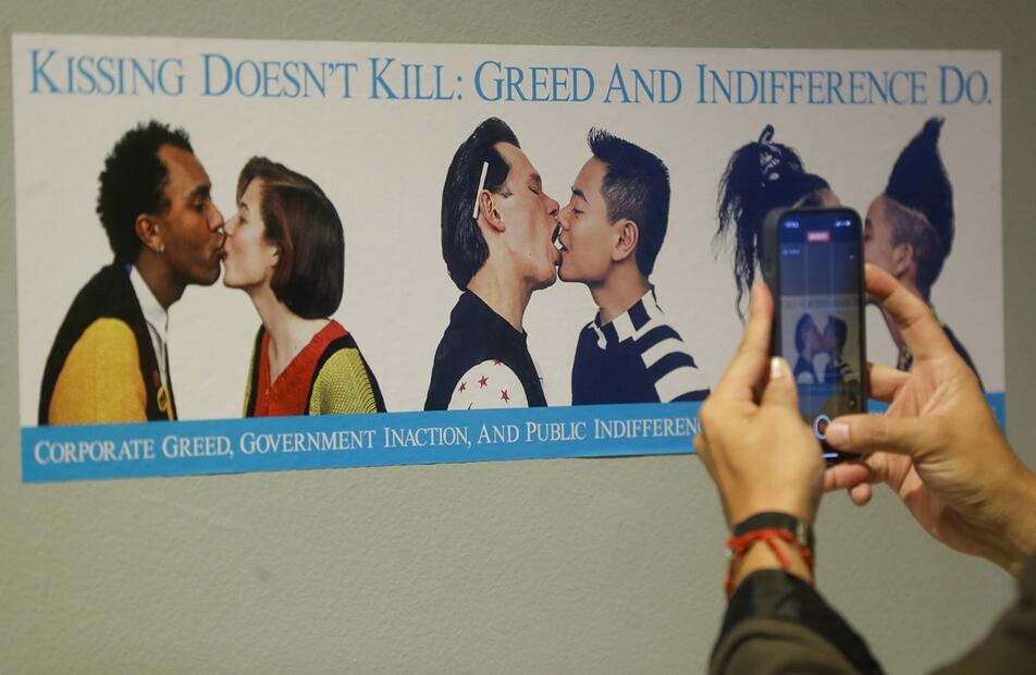 Exposición "El arte no es suficiente", del colectivo estadounidense Gran Fury, abierta el Museo Universitario del Chopo de Ciudad de México.
Foto: EFE / Isaac Esquivel