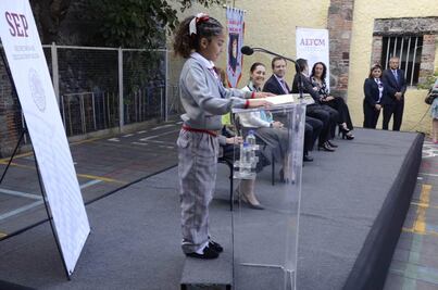 Uniforme neutro. Niñas podrán usar pantalón y los niños falda a partir de mañana