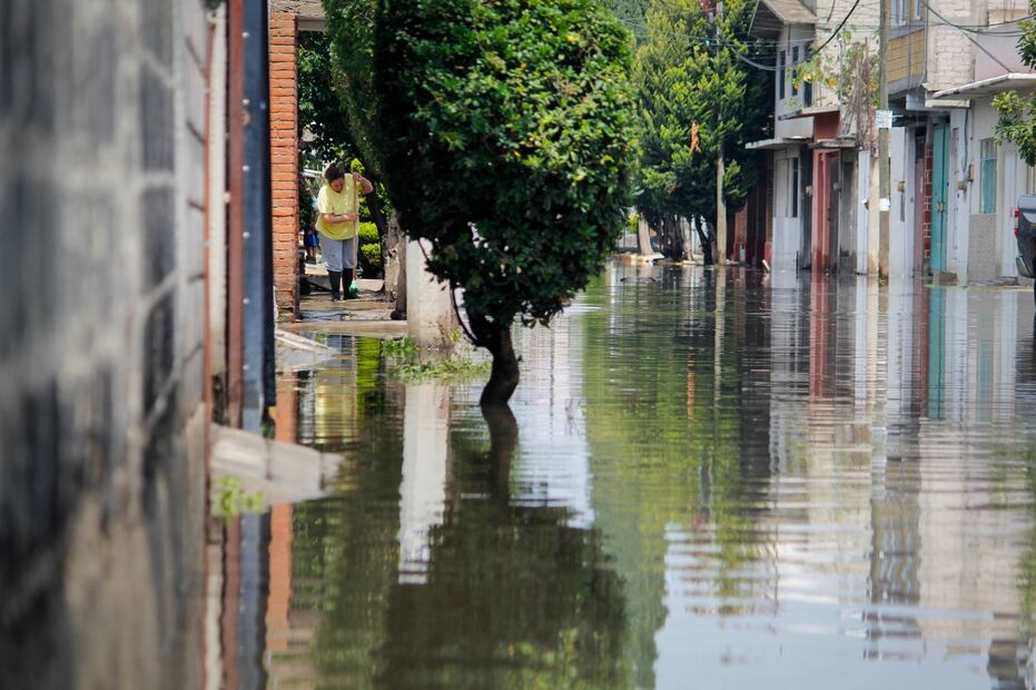 Inundaciones, afectaciones y trabajos a consecuencia de las recientes fuertes lluvias en Chalco. Foto: de Luis Camacho. El Universal