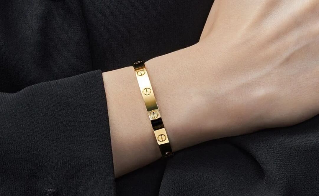 La colección Love de Cartier tiene un simbolismo de “sellar los sentimientos” del amor verdadero. Foto: Farfetch