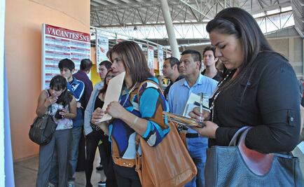 Desempleo baja en marzo, pero 56.9% trabaja en la informalidad: Inegi 