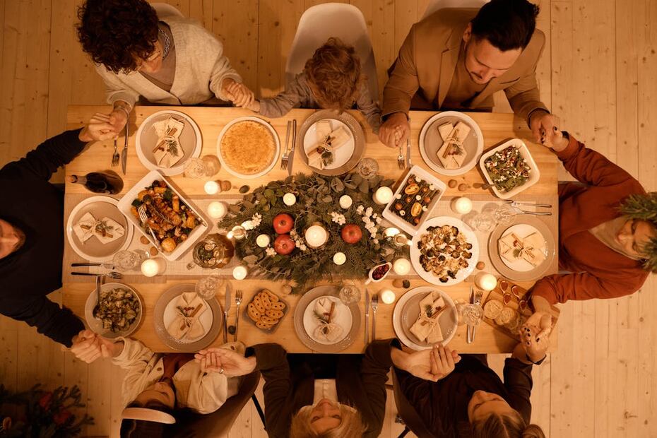 Cena navideña. Foto: Pexels
