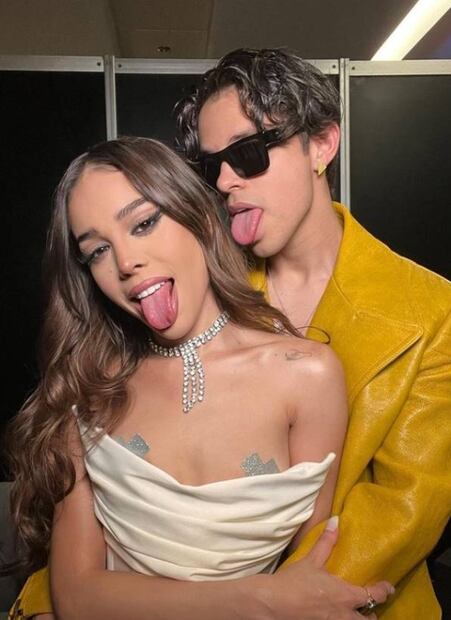 Sexy y de blanco, así lució Danna Paola en los MTV Miaw