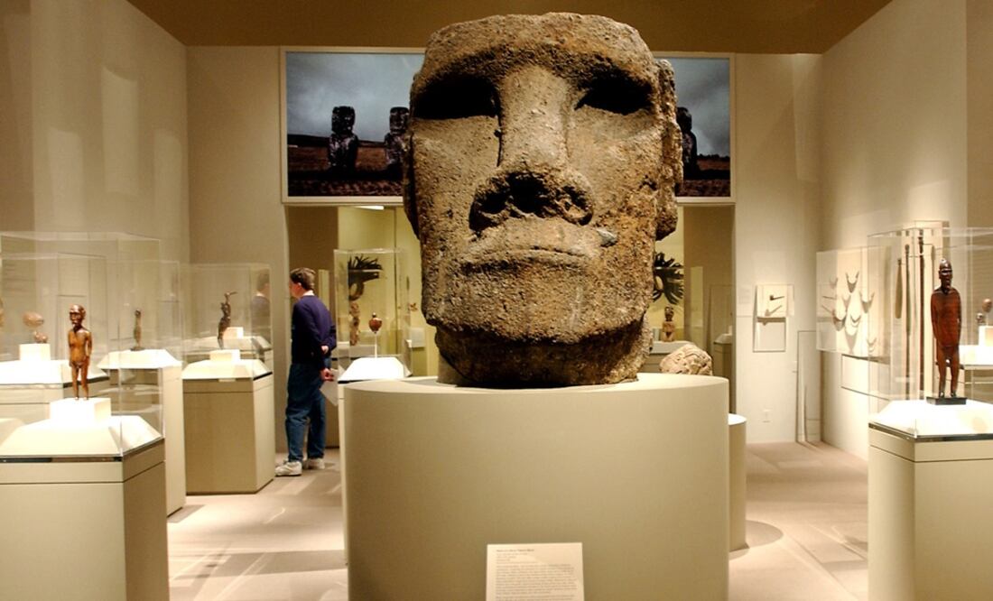 Noruega devuelve a Isla de Pascua artefactos tomados en expedición en la década de 1950. Foto: AP/Stephen Chernin)