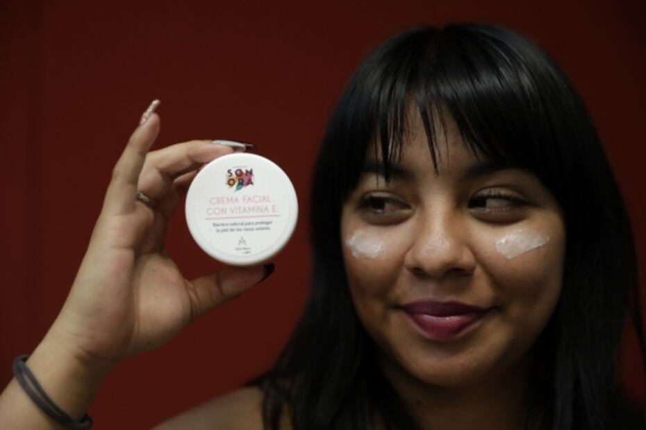 Crean maquillaje para dar alternativas a trabajadoras sexuales