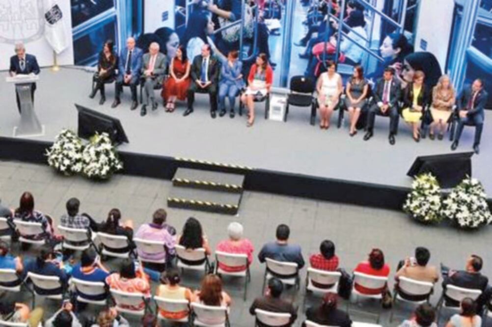 El silbato antiacoso se presentó en el Museo de la Ciudad, el pasado miércoles 25 (TOMADA DE TWITTER)