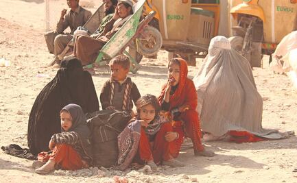 Padres se quitan una "carga" al casar a sus niños