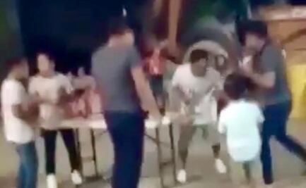 Hombre fallece al atragantarse durante concurso de comer pozole en Tinum, Yucatán