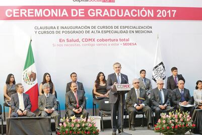 Muchos superan mi salario, asegura Mancera 