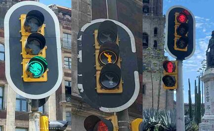 ¡Muy patriotas! Semáforos del Zócalo se suman a las fiestas patrias