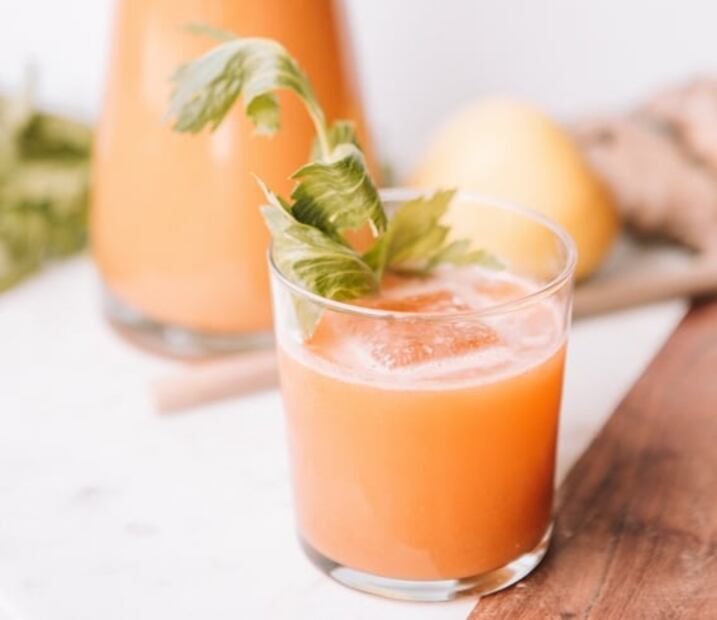 Desintoxica tu organismo con estas 3 bebidas naturales