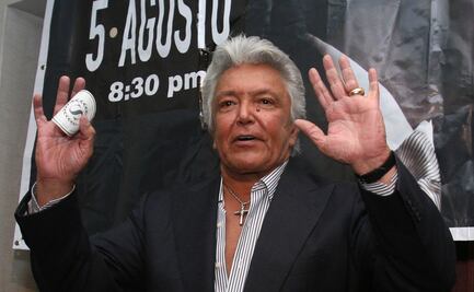 Alberto Vázquez no quiso hablar de Isela Vega, pero dio el pésame a su hijo