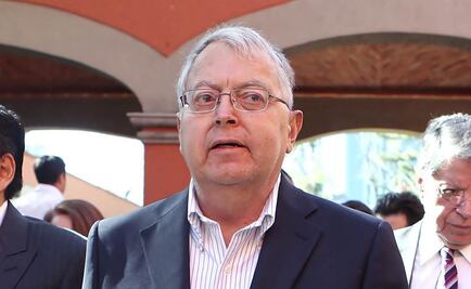 Mexican Senator Manuel Camacho dies from cancer