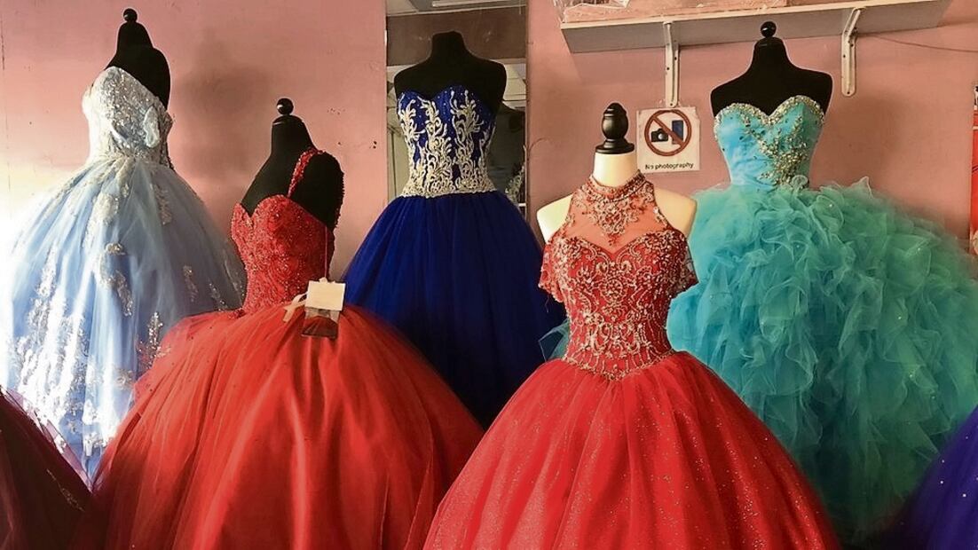 Vestidos de quinceañeras. Foto: Especial