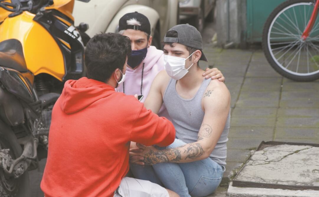 Inquilinos de los apartamentos fueron desalojados. Foto: Tristan Velázquez. EL UNIVERSAL