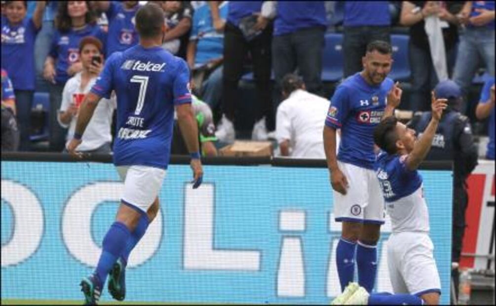 Despiden el Azul con una victoria