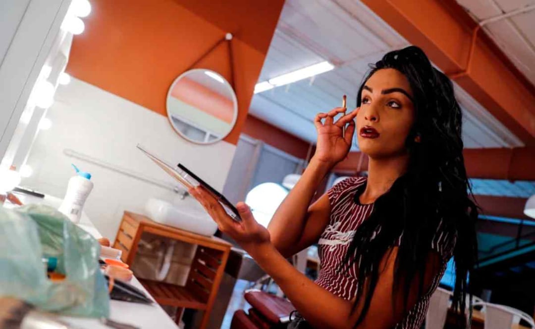 La transexual Isabella Souza, de 23 años de edad. Foto: EFE