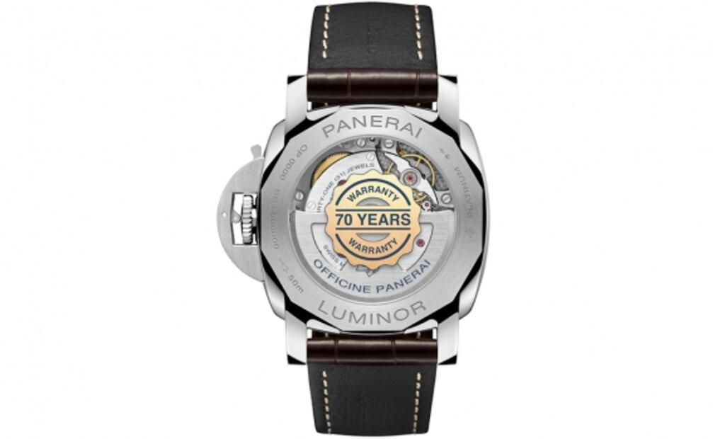 Panerai evoluciona el platino