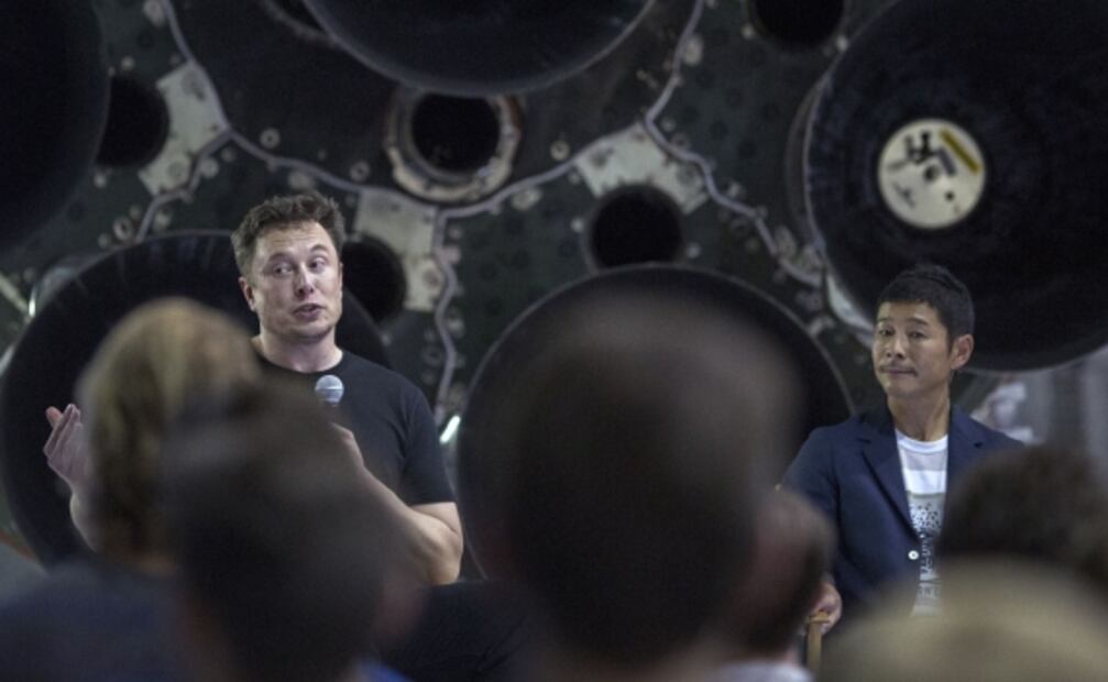 Empresario japonés lanza concurso mundial para viajar a la Luna junto a SpaceX