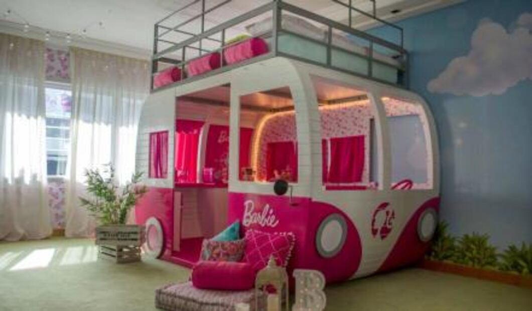 ¿Cuánto cuesta dormir en la nueva habitación de Barbie?