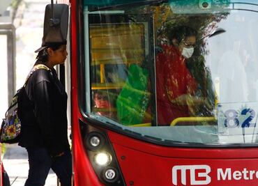 “Es más rápido el Metro, pero me siento más segura en Metrobús”
