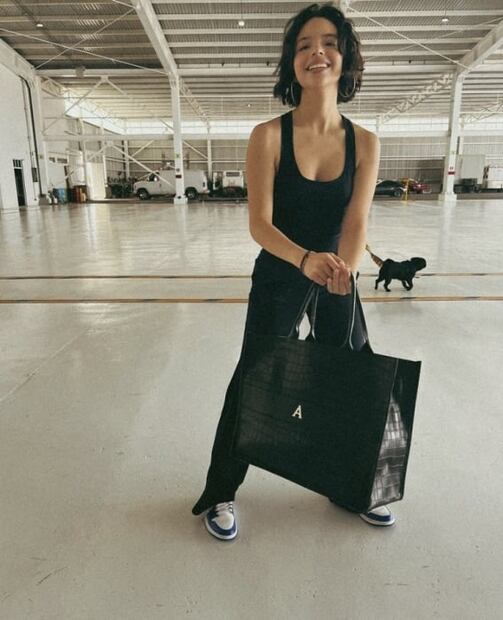 La colección de bolsas de lujo de Ángela Aguilar