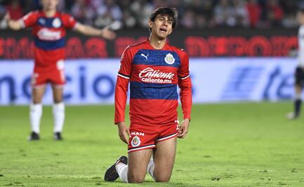 Macías cerca de volver a la titularidad en Chivas