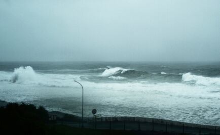 Tifón Yagi se acerca al sur de China y suspende clases y servicios