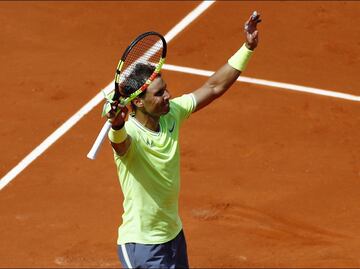 Nadal avanza sin problemas a la segunda ronda de Roland Garros