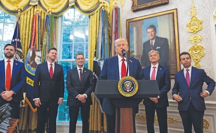 Trump exige a Israel que deje de bombardear Gaza para negociar la entrega de rehenes; Hamas está listo para la paz, dice