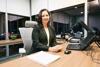 Inicia 2017 con alza y doble precio a gasolina