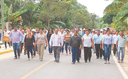 Retienen a policías; piden gestionar 13 mdp