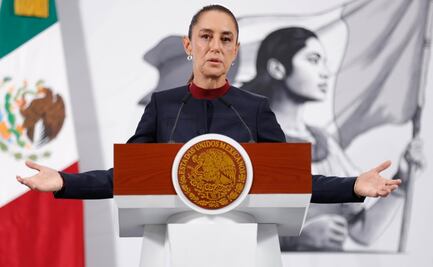 Sheinbaum critica patrones de belleza en redes sociales; contempla limitar uso de celulares en escuelas