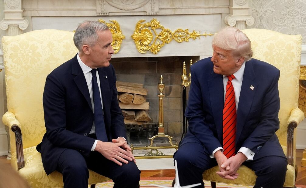 Mark Carney y Donald Trump mantienen este martes en Washington su primera reunión. Foto: AP