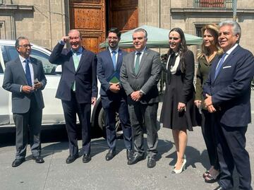Tras imposición de aranceles, Sheinbaum se reúne con empresarios en Palacio Nacional; presidente del CCE confirma asistencia al Zócalo