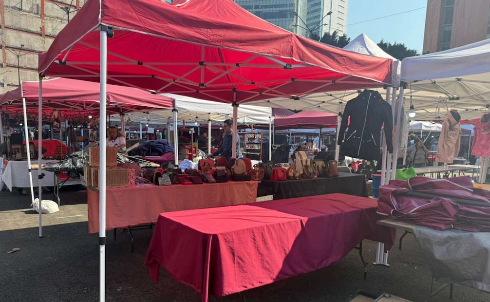 Bazar navideño de artesanos (21/12/2025). Foto: Gabriel Pano / EL UNIVERSAL
