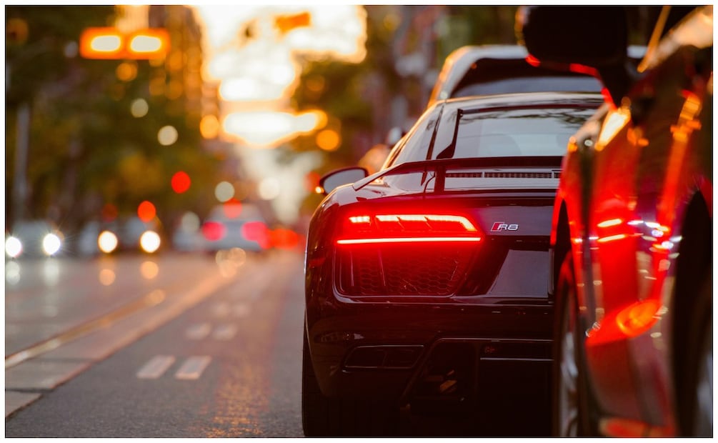 La seguridad vehicular también implica darle mantenimiento a tu auto. Imagen: Unsplash