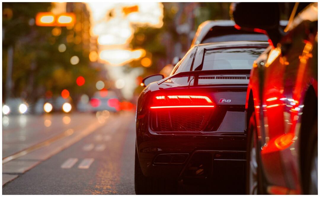 Esta es la principal función de la tercera luz del freno de un auto. Imagen: Unsplash