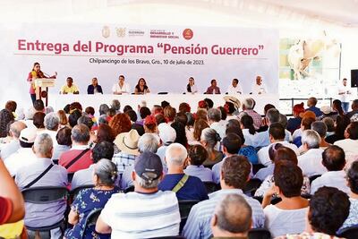 Programas sociales no ayudan a salir de la pobreza, dice IP