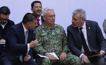 Omar García Harfuch, Ricardo Trevilla Trejo y Alfredo Ramírez Bedolla durante la presentación del Plan Michoacán este domingo 9 de noviembre de 2025. Foto: Hugo Salvador/ EL UNIVERSAL