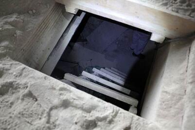 Abren obra por donde escapó "El Chapo"