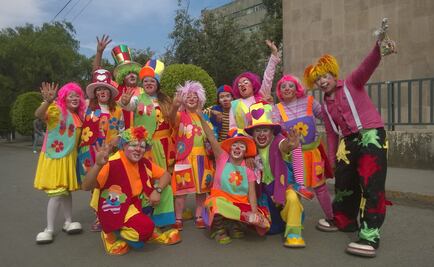 Payasos llevan alegría a hospital en Cuautitlán Izcalli