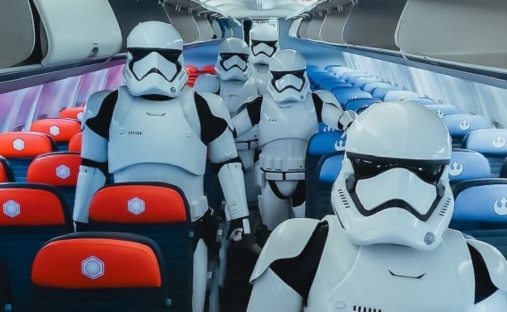 Así es el avión de Star Wars que llegó a CDMX