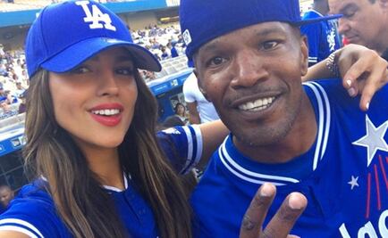 Eiza González juega junto a Jamie Foxx